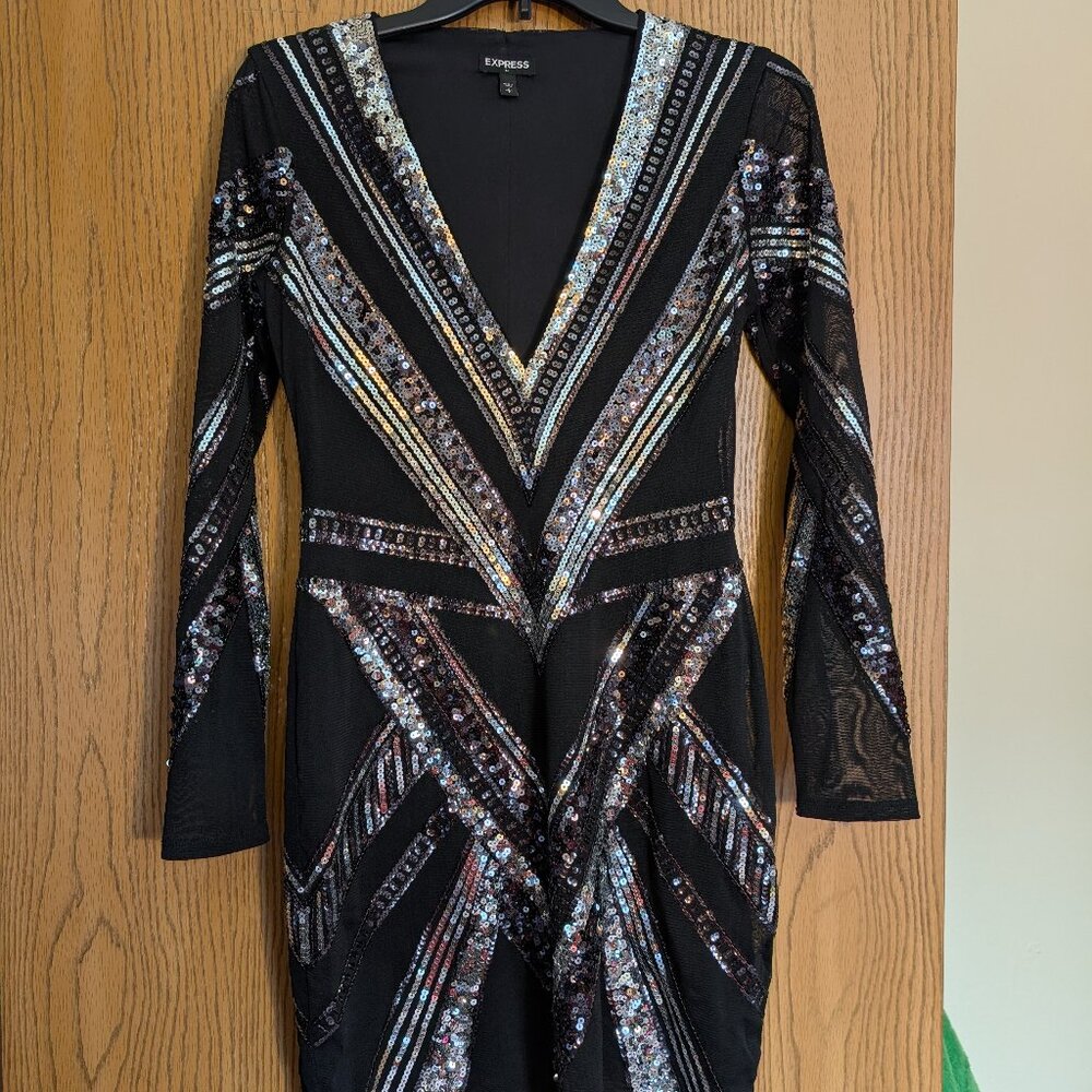 Short Sequin Long Sheer Sleeve Dress. Black Silver. Size Small